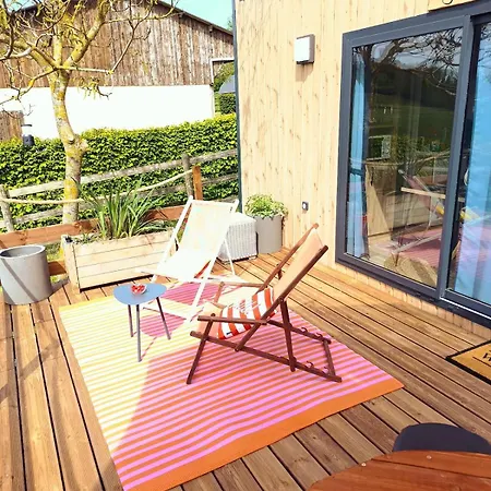 Semesterbostad Le Sunset -tiny House Equipee Superbe Vue &jacuzzi -proche Honfleur &deauville- Calme Confort Wifi Saint-Leger-Sur-Bonneville